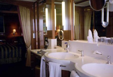 Norwegian Star--Penthouse (Amber Suite) Bath